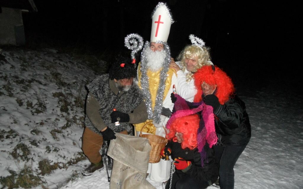 2013 – Noční výstup na Palkovické hůrky za Mikulášem s čerty